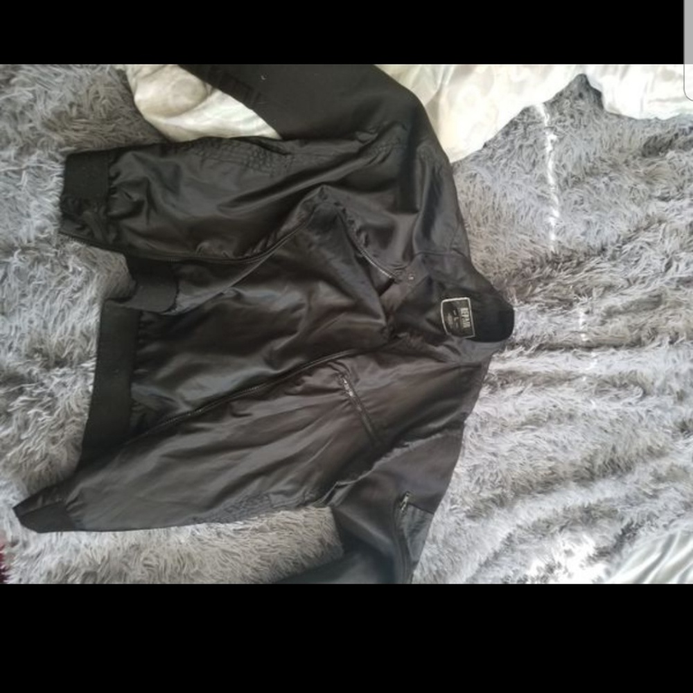 Mix clothes - Picture 2 of 4